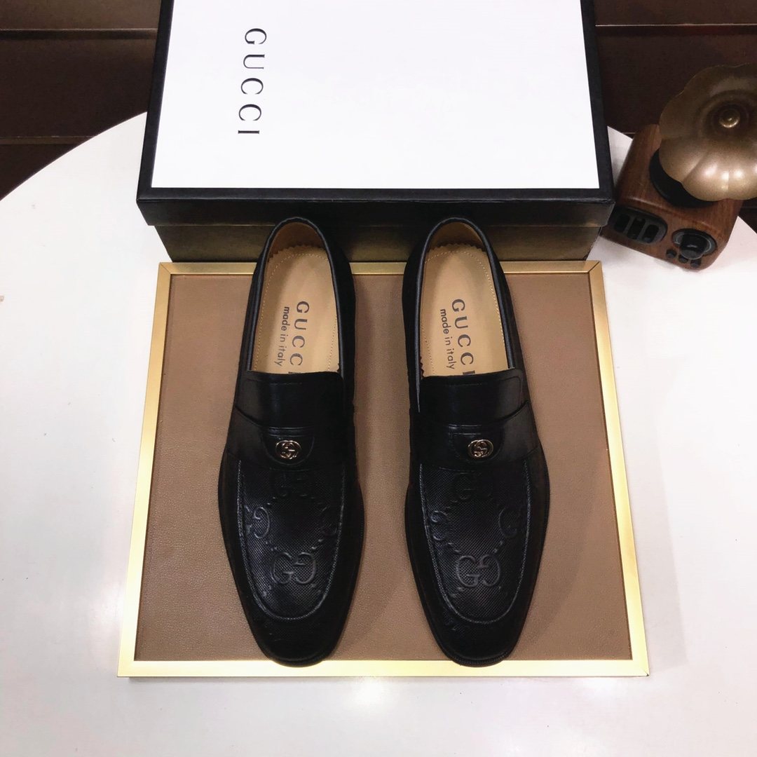 Gucci Black Embossed Leather Loafers — hero