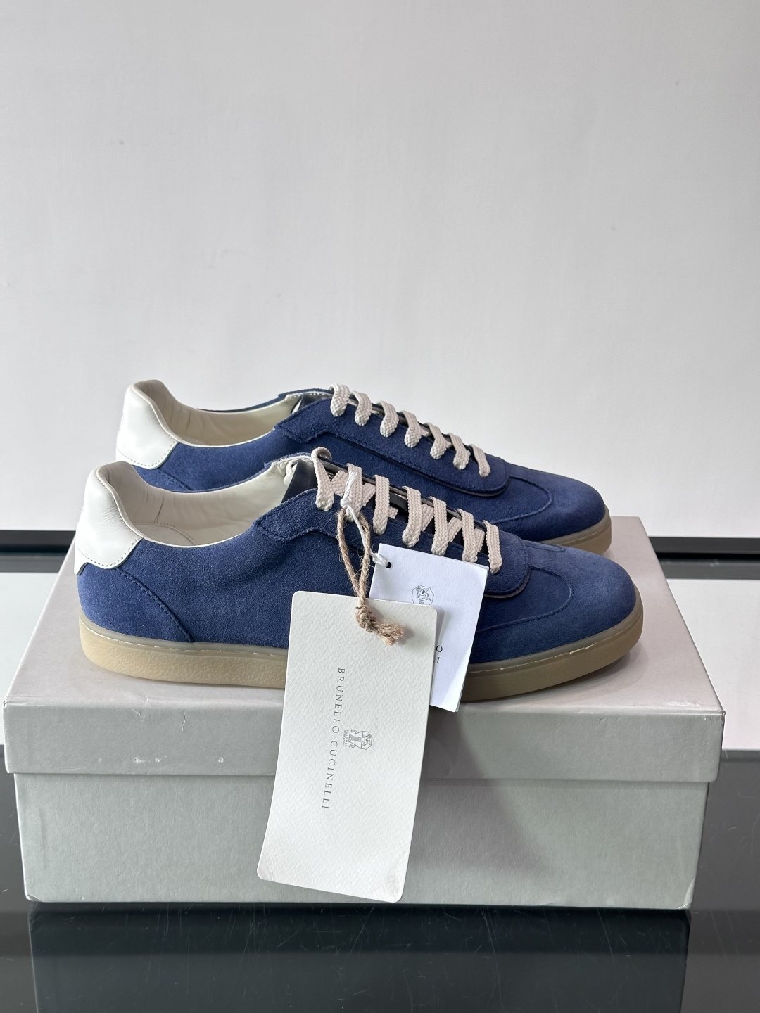 Brunello Cucinelli Lace-Up Low-Top Sneakers — side